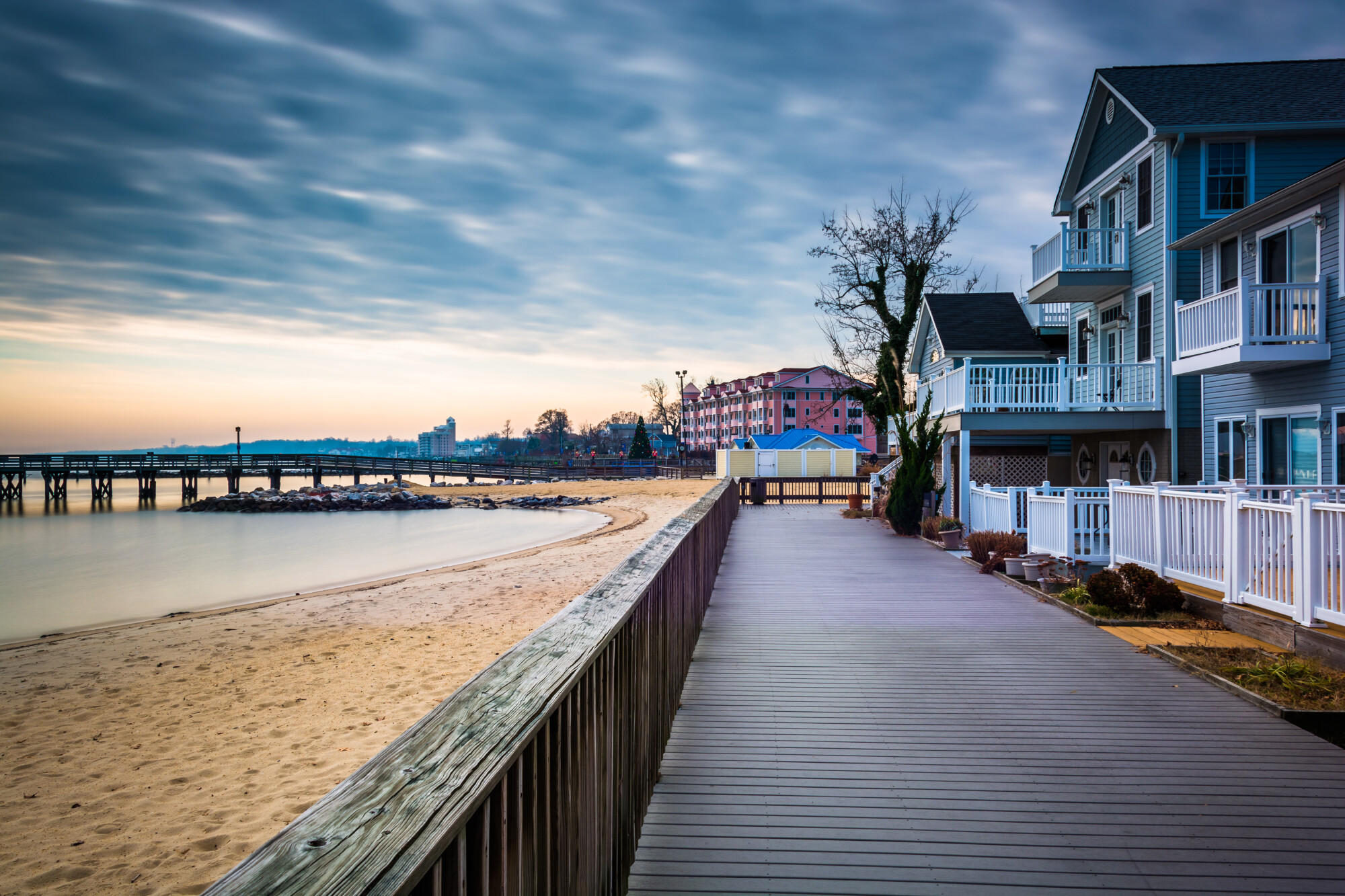 The Pros and Cons of Buying a Waterfront Home