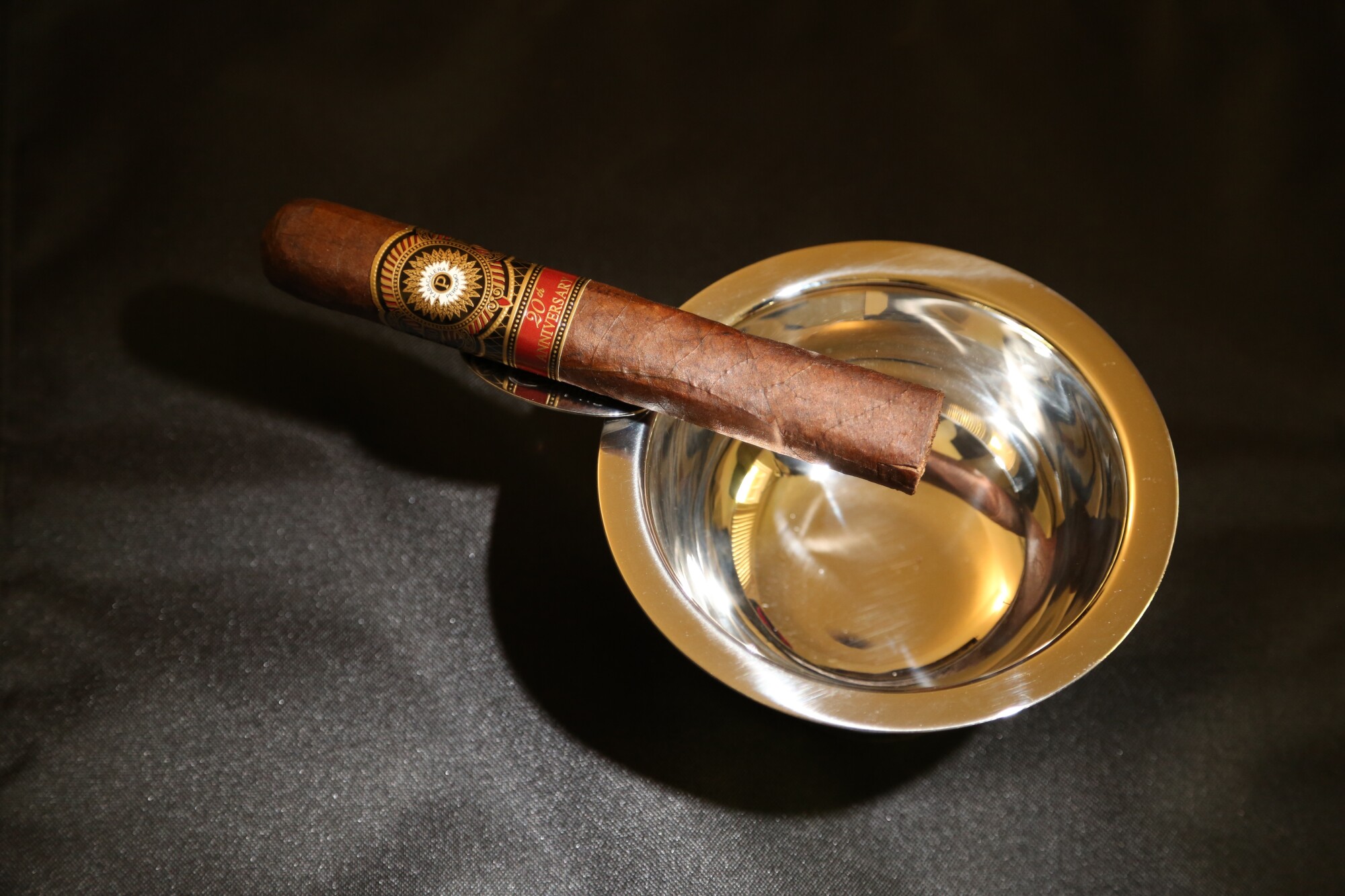 5 Beginner Cigar Smoking Mistakes and How to Avoid Them