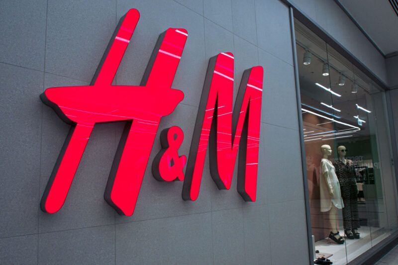 H&M to give free 24-hour suit hire to help people who have job interviews