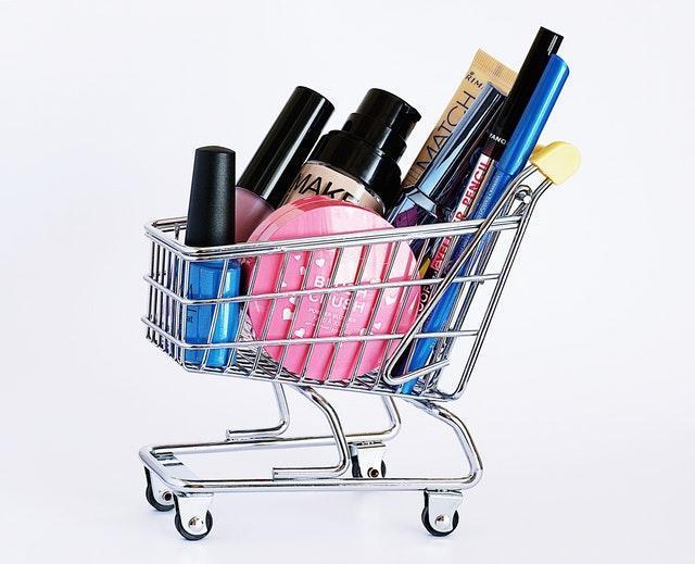 5 Things To Avoid While Selling Your Beauty Business Online