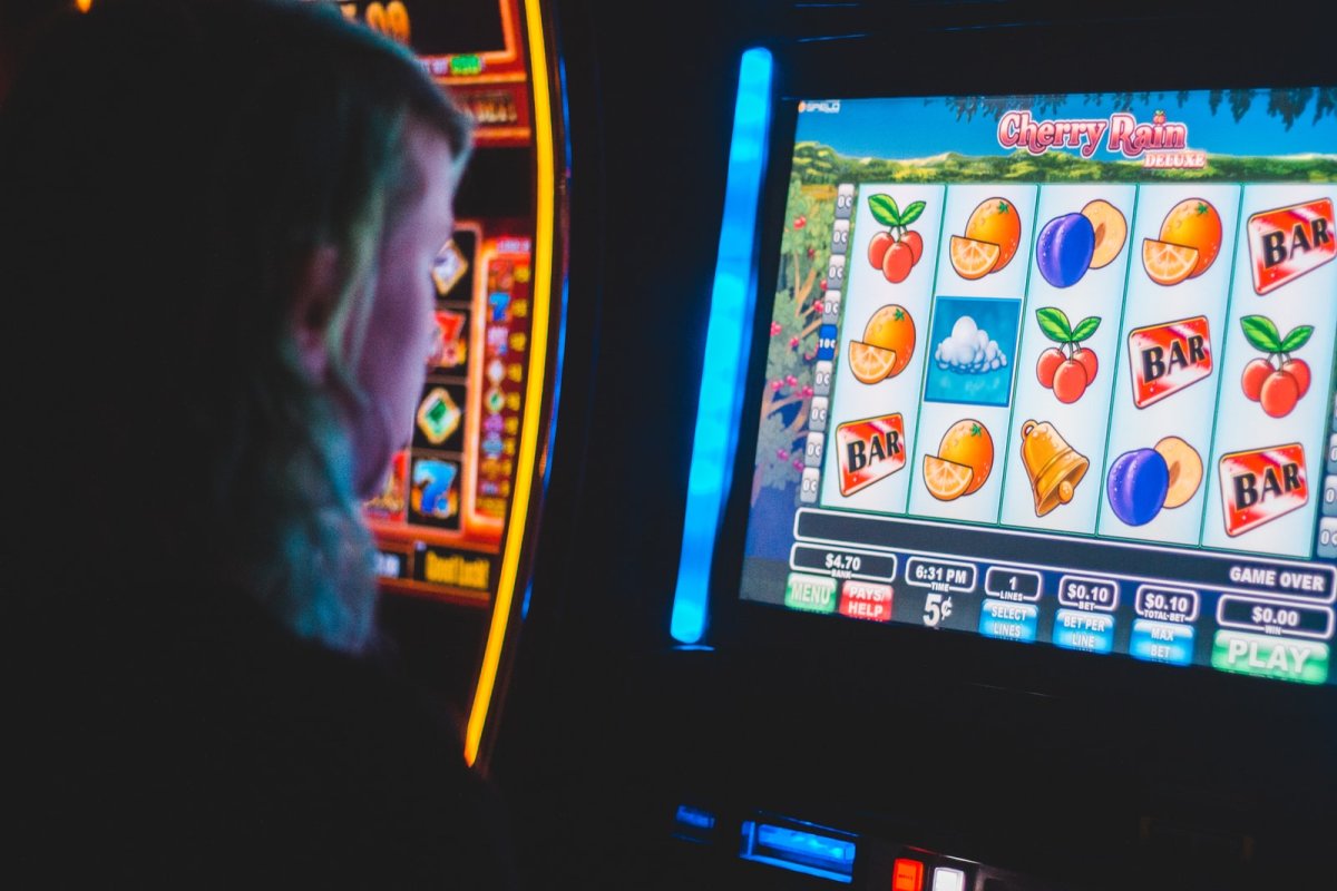 The 5 Worst Online Slot Machine Myths That Cost You Money