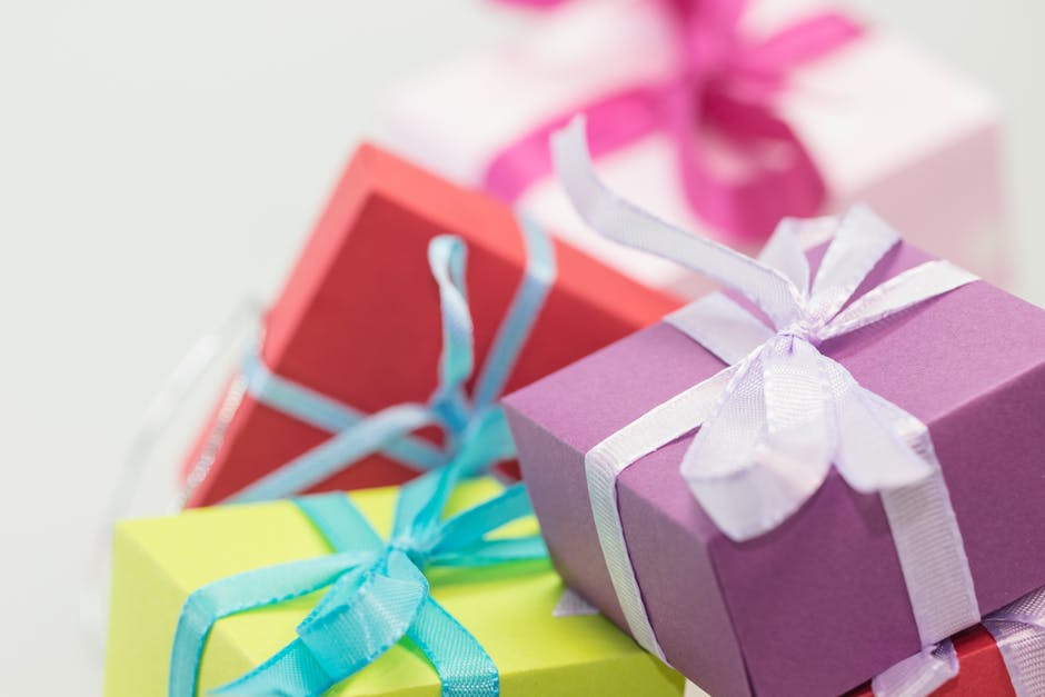 5 Tips for Buying Gifts on a Budget