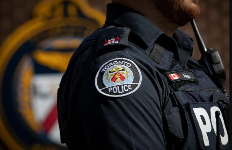 How to become a police constable in Toronto