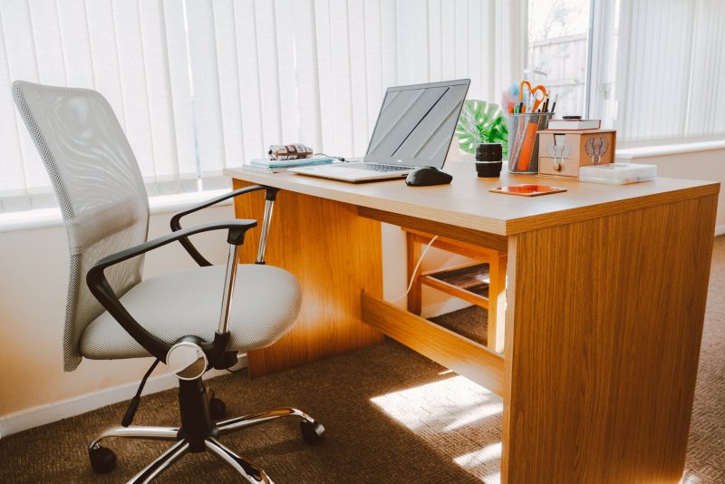 5 Things To Consider Before Buying An Ergonomic Chair