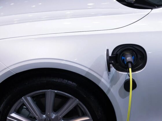 <strong>The Benefits of Electric Cars Compared to Traditional Gasoline-Powered Cars</strong>